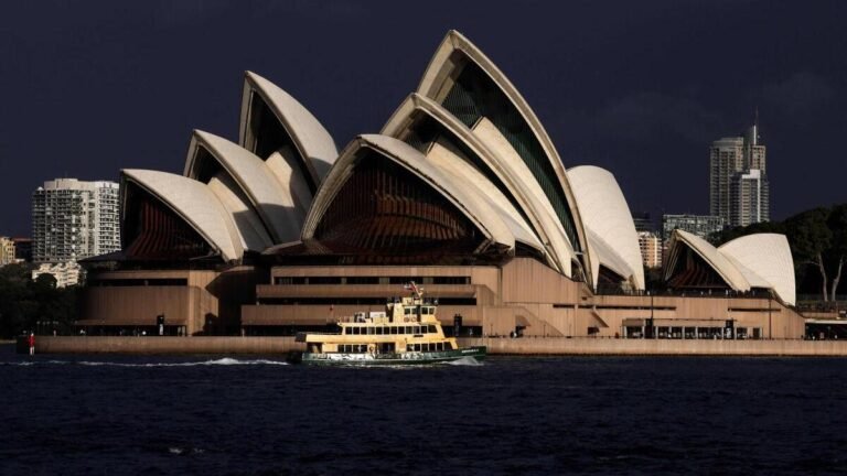 CSK sets up Super Kings Academy in Sydney CSK sets up Super Kings Academy in Sydney
