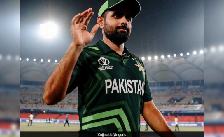“Former Players Are Paid To…”: Pakistan Coach Jason Gillespie Gives Firm Warning Regarding External Criticism “Former Players Are Paid To…”: Pakistan Coach Jason Gillespie Gives Firm Warning Regarding External Criticism