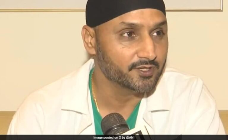 Harbhajan Singh Namedrops Sachin Tendulkar, Sunil Gavaskar In Explosive ‘Replacements’ Verdict Harbhajan Singh Namedrops Sachin Tendulkar, Sunil Gavaskar In Explosive ‘Replacements’ Verdict
