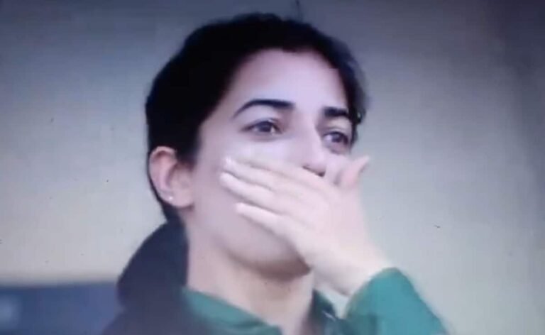 Pakistan Star Can’t Stop Laughing As India’s Asha Sobhana Drops Sitter In Women’s T20 WC. Watch Pakistan Star Can’t Stop Laughing As India’s Asha Sobhana Drops Sitter In Women’s T20 WC. Watch