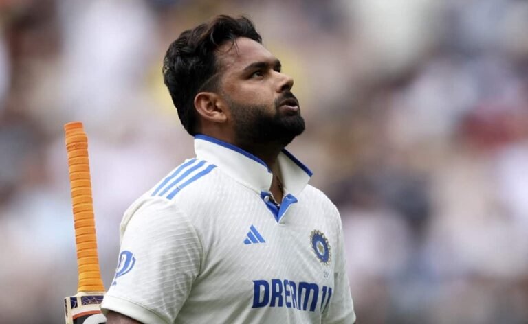 Sunil Gavaskar Roasts Rishabh Pant Over MCG Dismissal. “Like A Drug” Sunil Gavaskar Roasts Rishabh Pant Over MCG Dismissal. “Like A Drug”