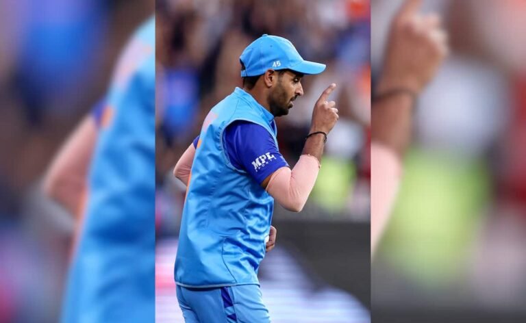 RCB’s Rs 10.75 Crore Buy Bhuvneshwar Kumar Stuns With Hat-trick In Elite BCCI Tournament RCB’s Rs 10.75 Crore Buy Bhuvneshwar Kumar Stuns With Hat-trick In Elite BCCI Tournament