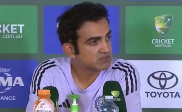 “Samosa Mein Bik Gaye”: When India Star Took Dig At BCCI’s Effort To Suppress MS Dhoni vs Gautam Gambhir Rift News “Samosa Mein Bik Gaye”: When India Star Took Dig At BCCI’s Effort To Suppress MS Dhoni vs Gautam Gambhir Rift News
