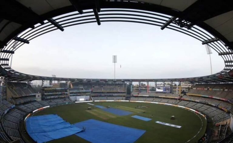 “5 Kg Rice, Mixer Grinder…”: MCA’s Present For Groundstaff On 50th Anniversary Of Wankhede Stadium “5 Kg Rice, Mixer Grinder…”: MCA’s Present For Groundstaff On 50th Anniversary Of Wankhede Stadium