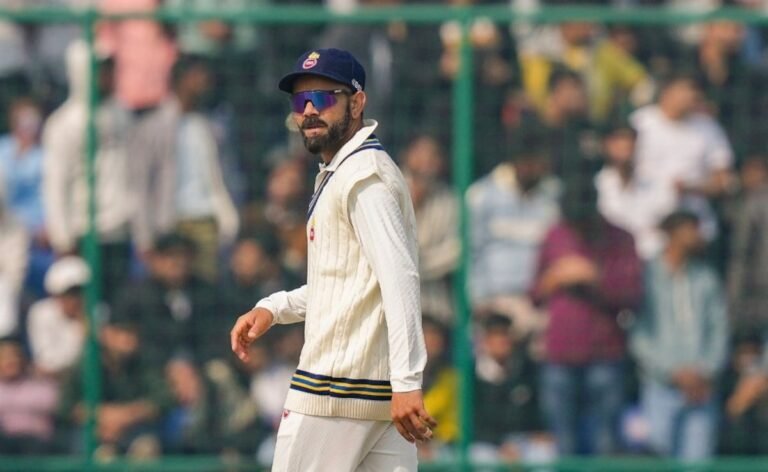 Three Fans Interrupt Ranji Trophy Game To Touch Virat Kohli’s Feet, Teammate Reveals What They Told Him Three Fans Interrupt Ranji Trophy Game To Touch Virat Kohli’s Feet, Teammate Reveals What They Told Him